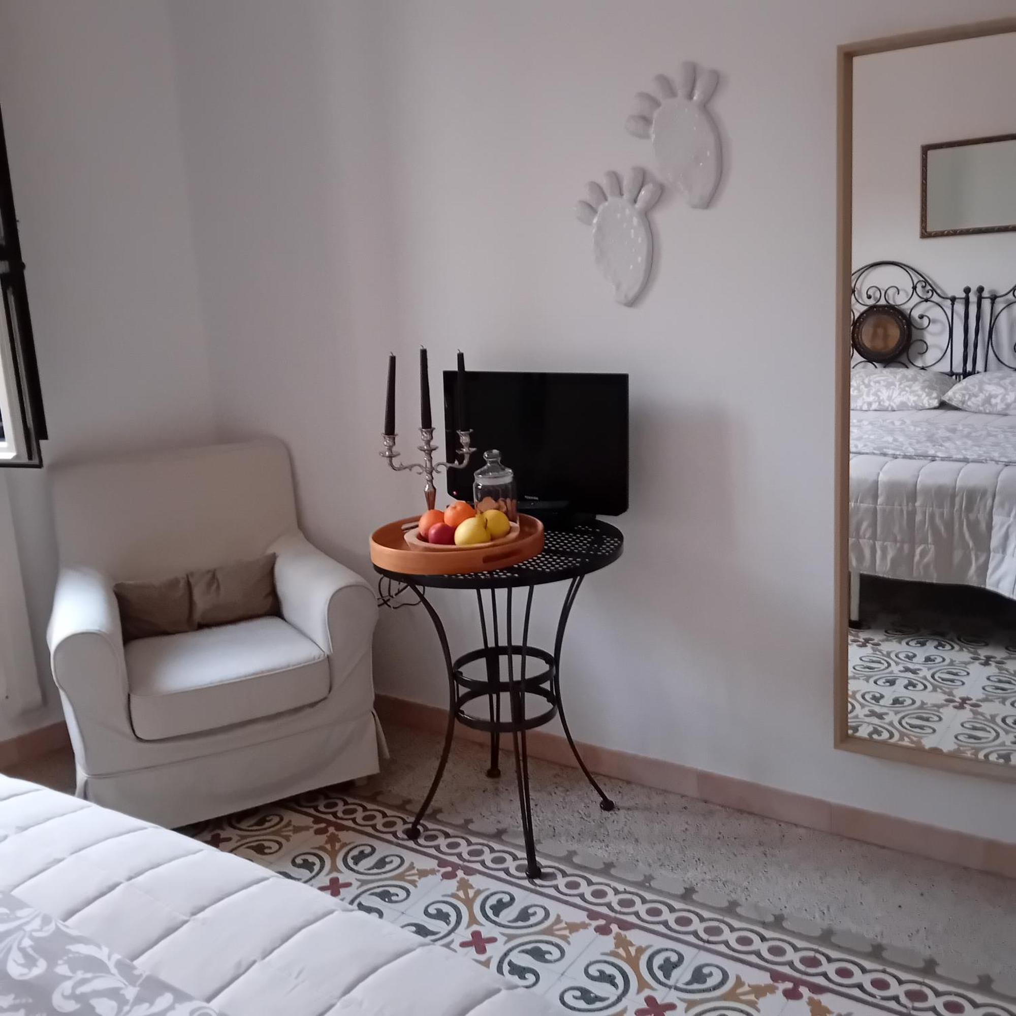 Happy Holiday Palazzolo Acreide Extérieur photo